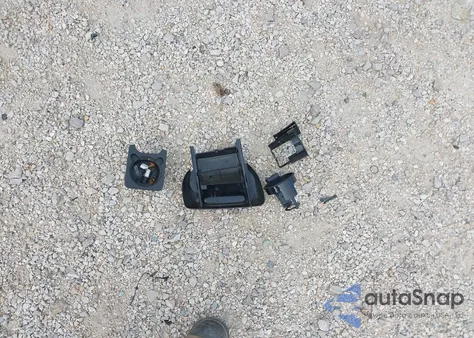 1996 Buick Regal Custom z USA, uszkodzony, nr VIN 2G4WB52K2T1427121